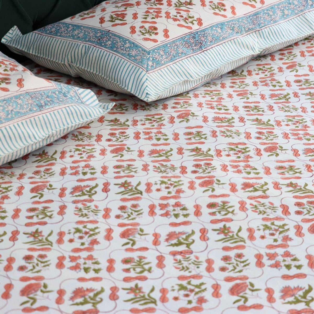 Anokhi set of 6 pink and white quilt