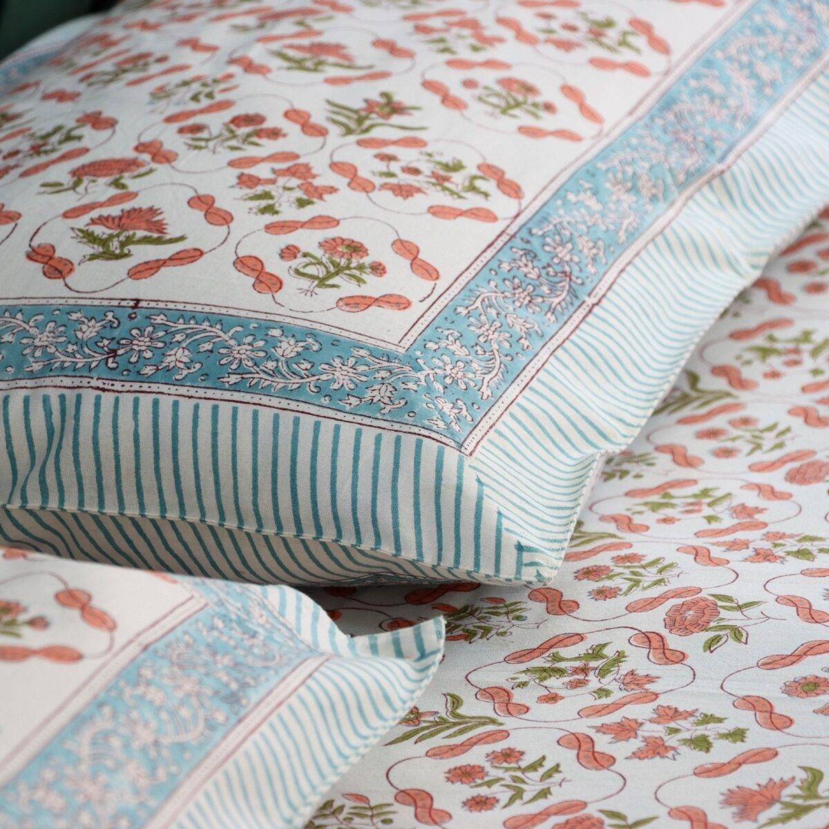 Anokhi set of 6 pink and white quilt 2