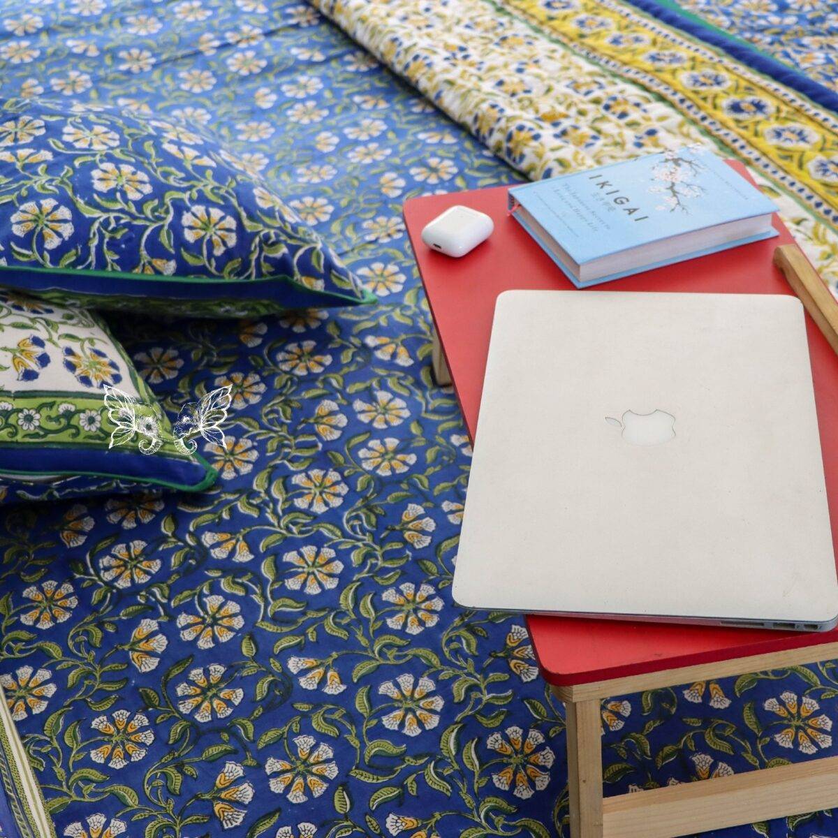 handblock print quilt blue and white 16