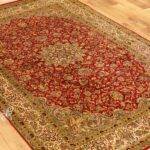Kashan Design Silk Rug/carpet from Kashmir - Red & Ivory Badge