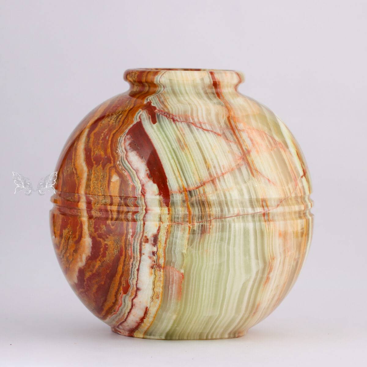 ONYX VASE 11 scaled