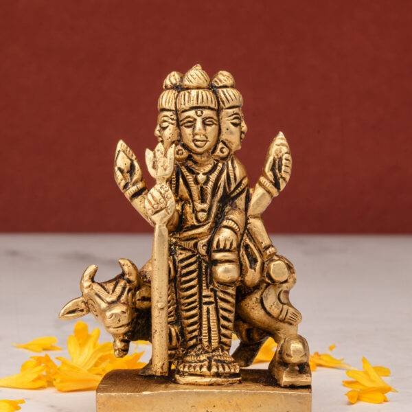 brass-Dattatreya