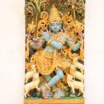 Hand-Carved Wooden Lord Krishna Idol (43 Inches) – Venugopala with Sacred Cows - Image 5