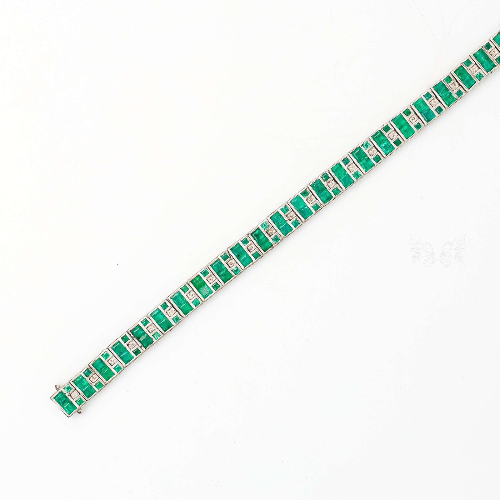 _82A1296 Emerald Bracelet with Diamond