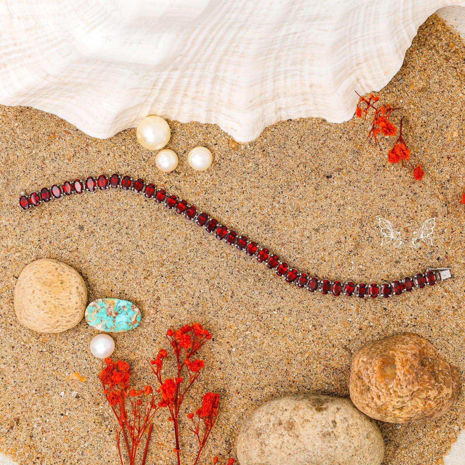 _82A1474 Garnet Gemstone Bracelet