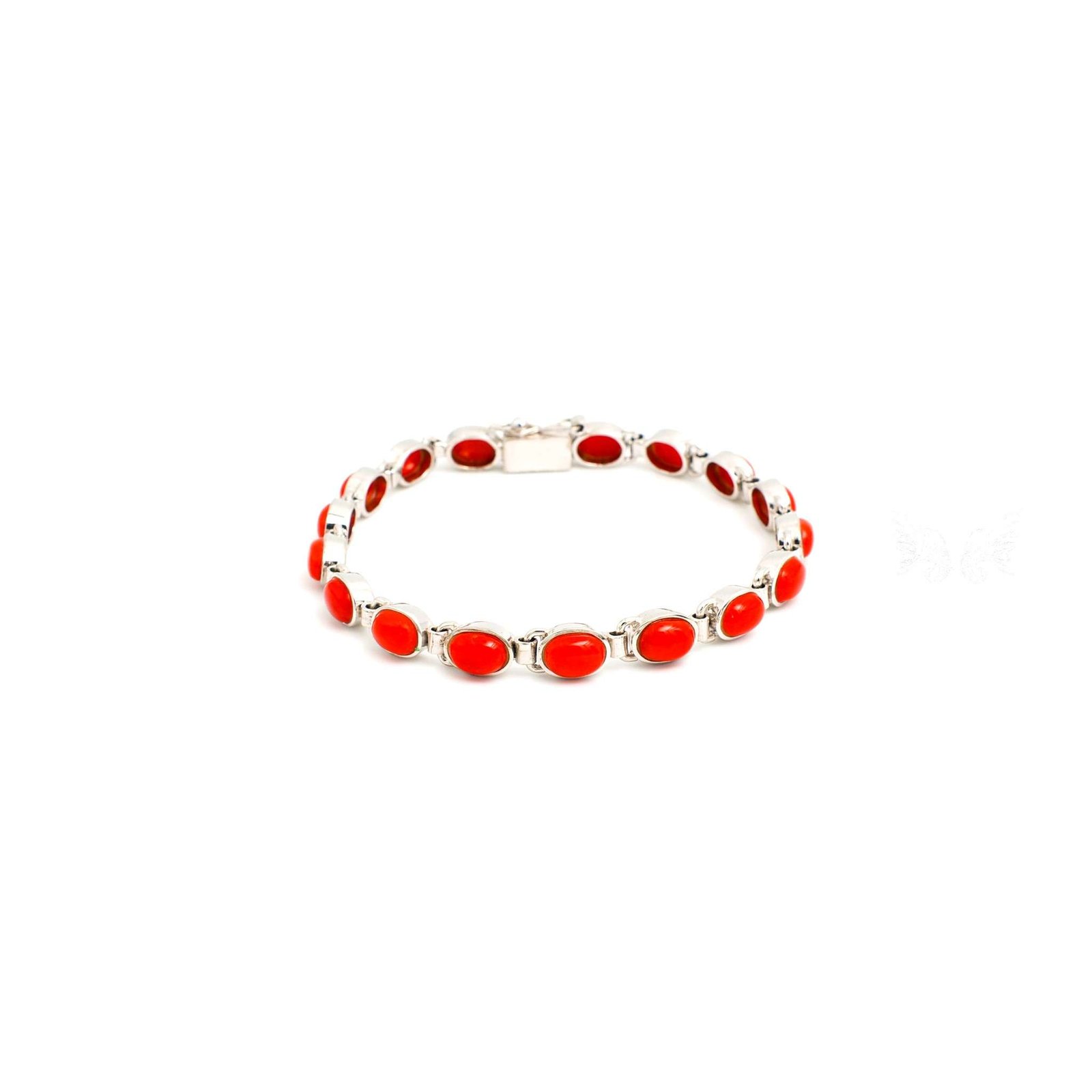 _82A2517 Coral Bracelet