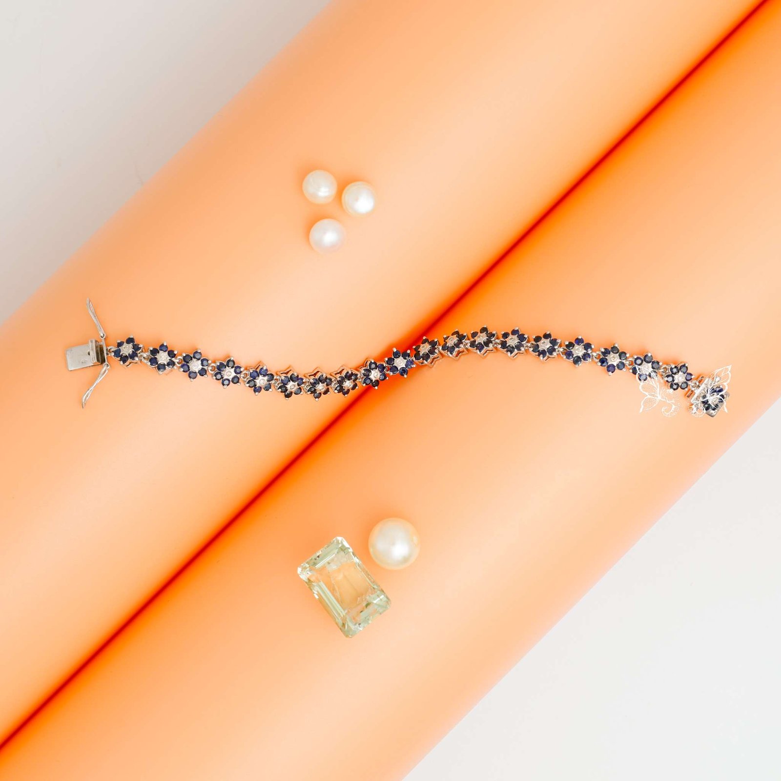_82A2554 silver Floral Bracelet